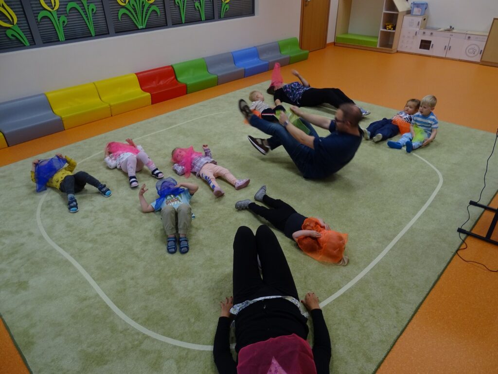 Wszyscy leżą na podłodze