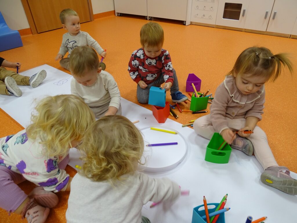 Dzieci malują