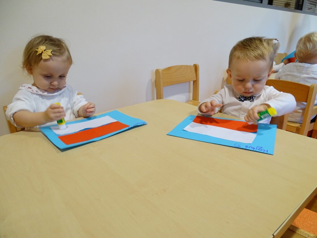 Dziewczynka z chłopczykiem