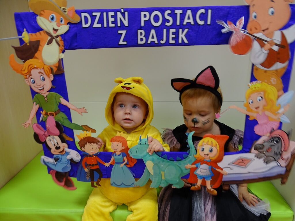 Dwie dziewczynki w fotoramce