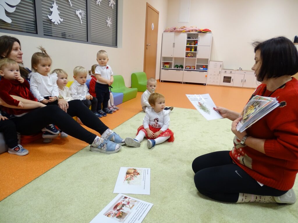 Opiekun prowadzi zajęcia