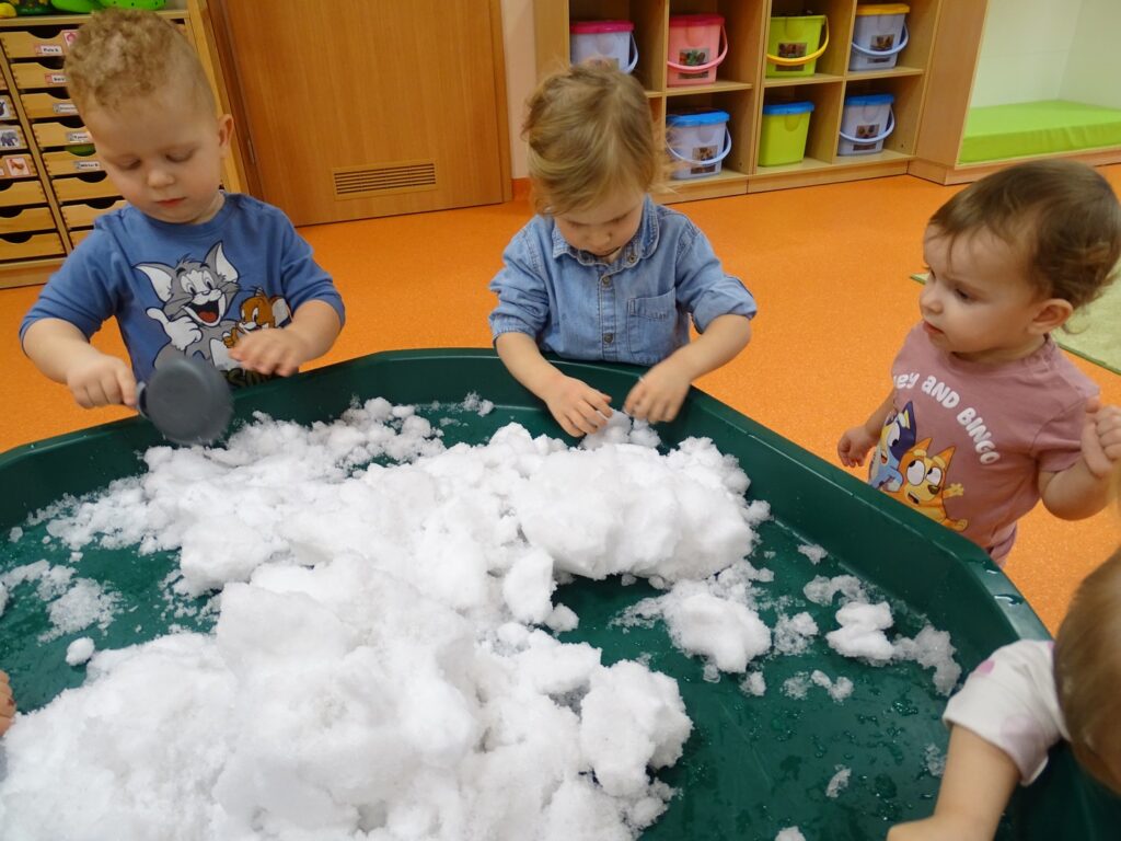 Śnieg na stoliku