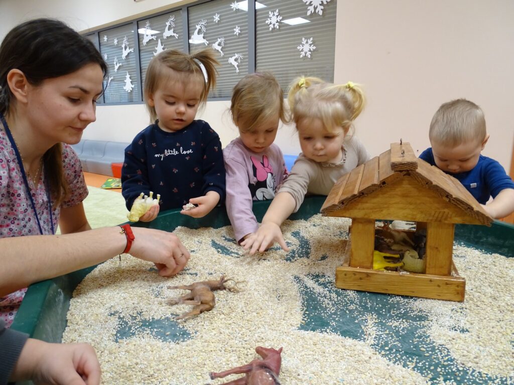 Zabawa z nasionami i zwierzątkami