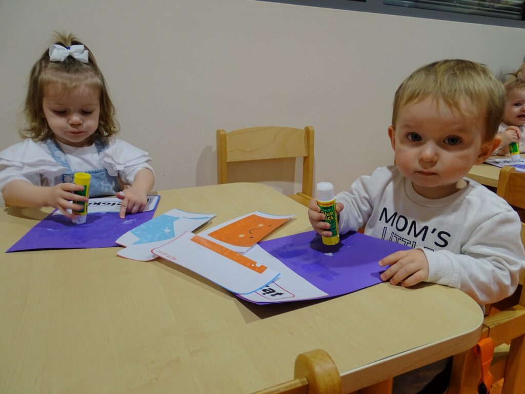 Chłopiec z dziewczynką