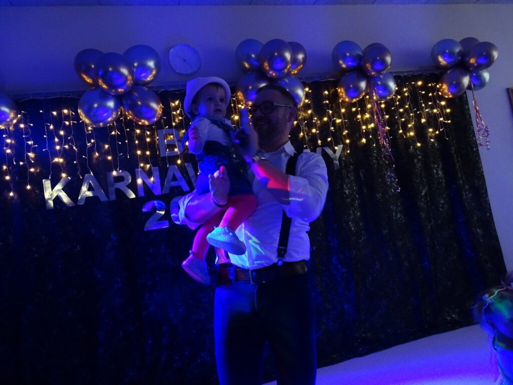 Pan Arek i dziewczynka