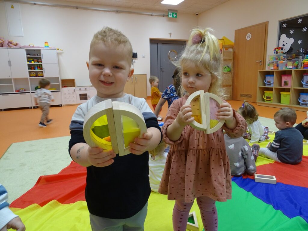 Dziewczynka z chłopcem