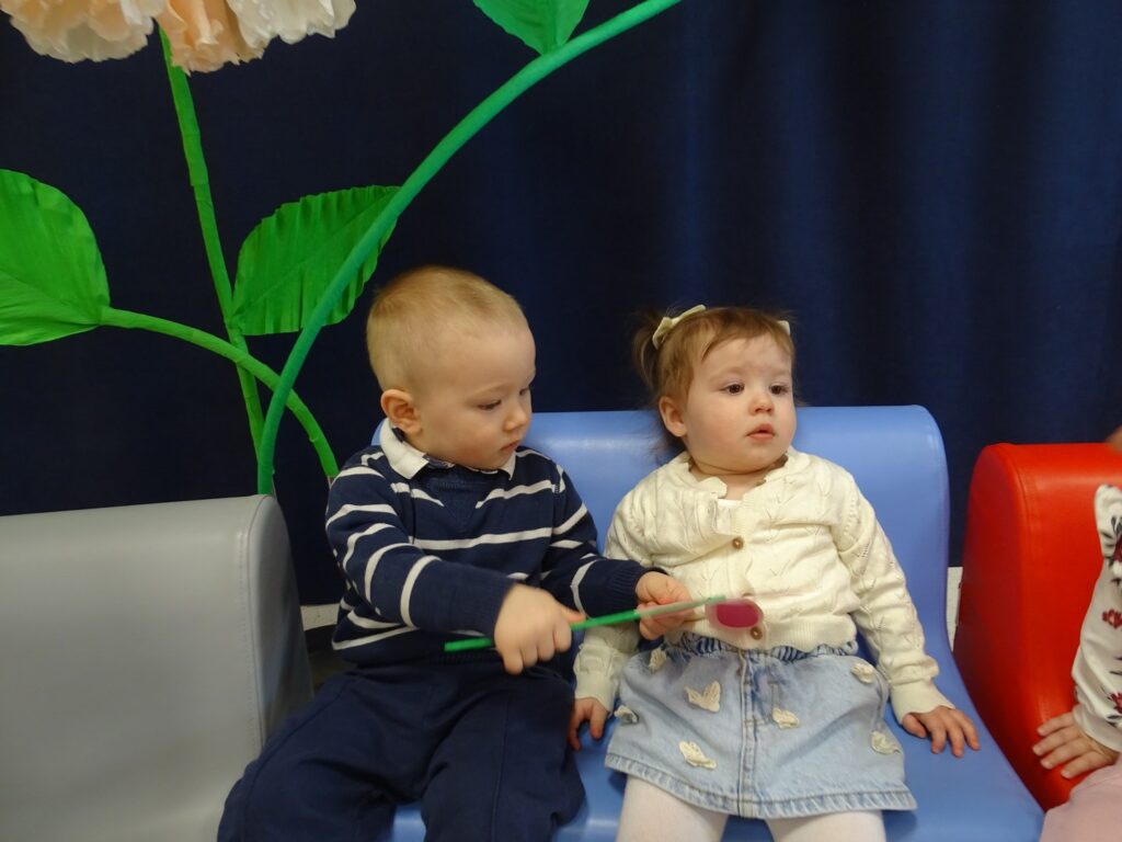 Dziewczynka z chłopcem