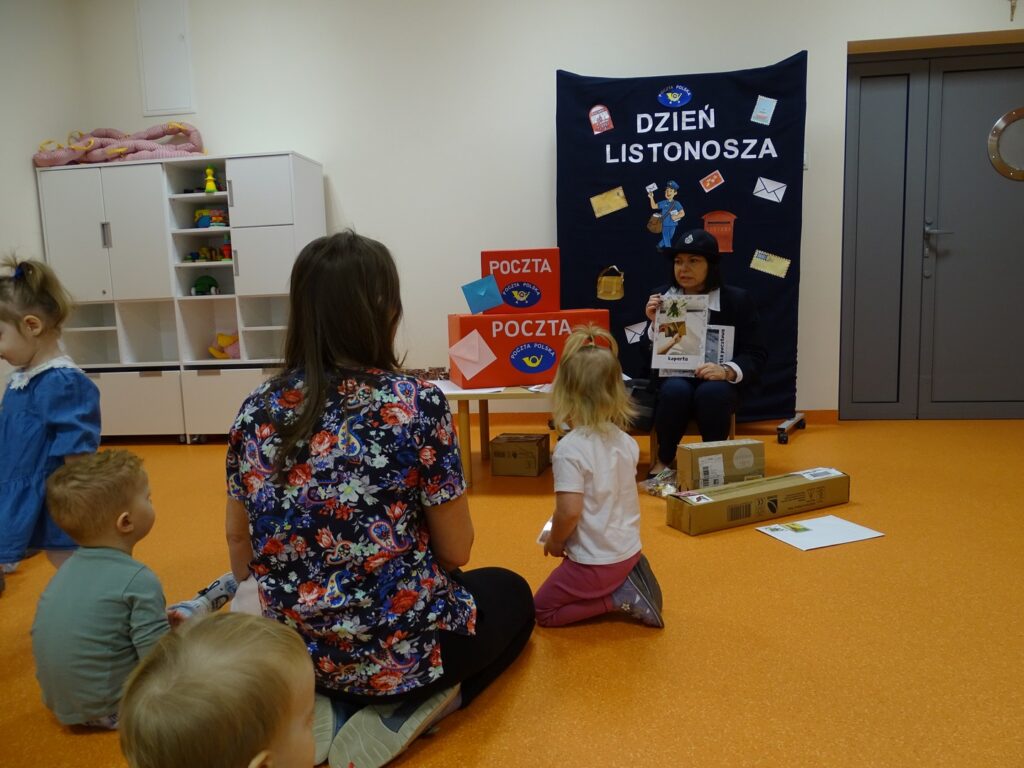 Listonosz przeprowadza zajęcia