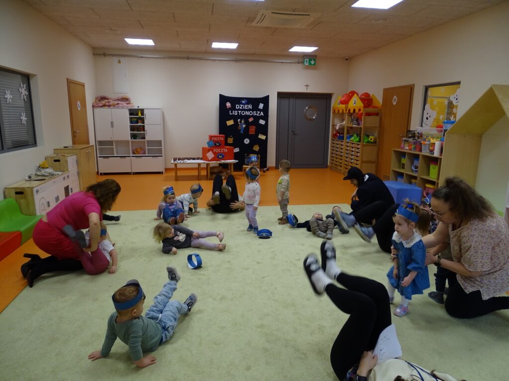 Wszyscy ćwiczą na dywanie