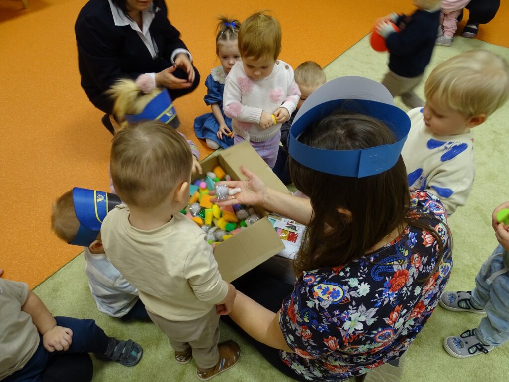 Kolorowa zawartość paczki