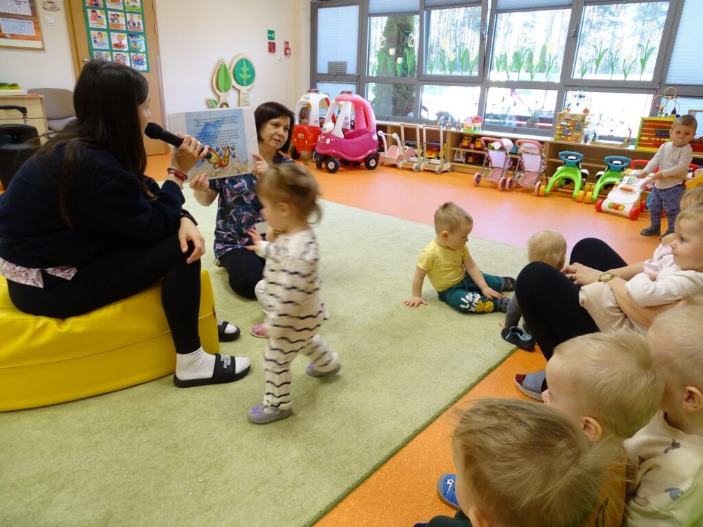 Ciocie przeprowadzają zajęcia