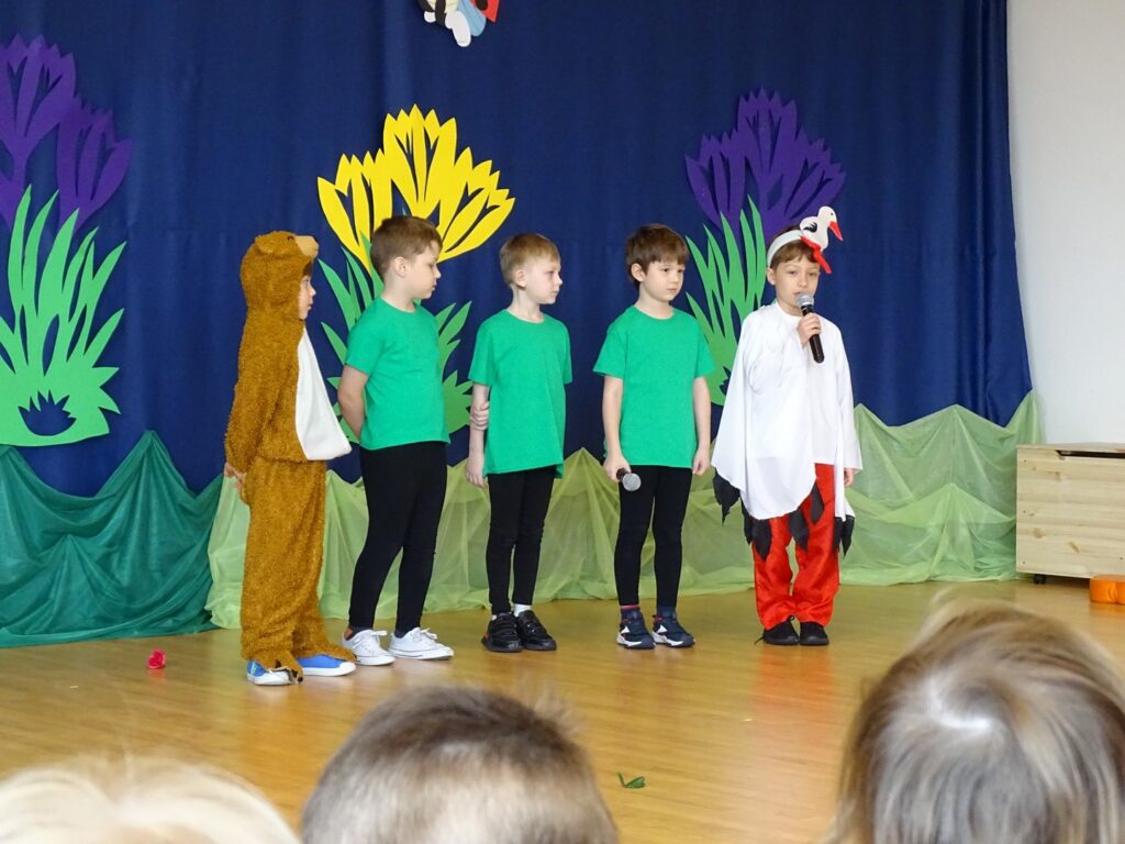 Chłopcy mówią wierszyki