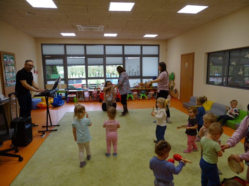 Wspólne granie na rytmice