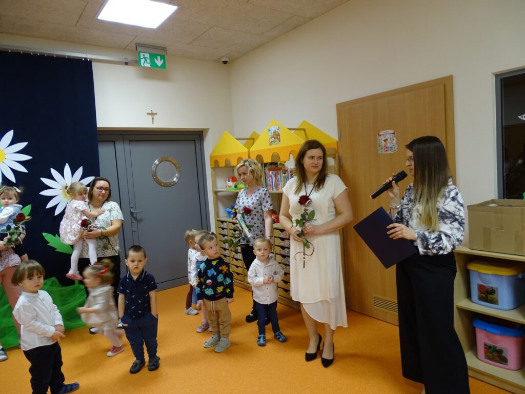 Przewodnicząca Rady Rodziców składa życzenia