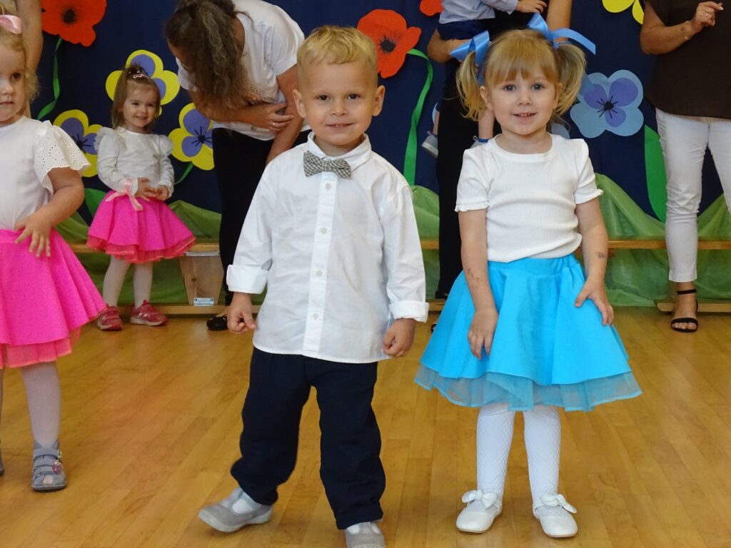 Dziewczynka i chłopiec