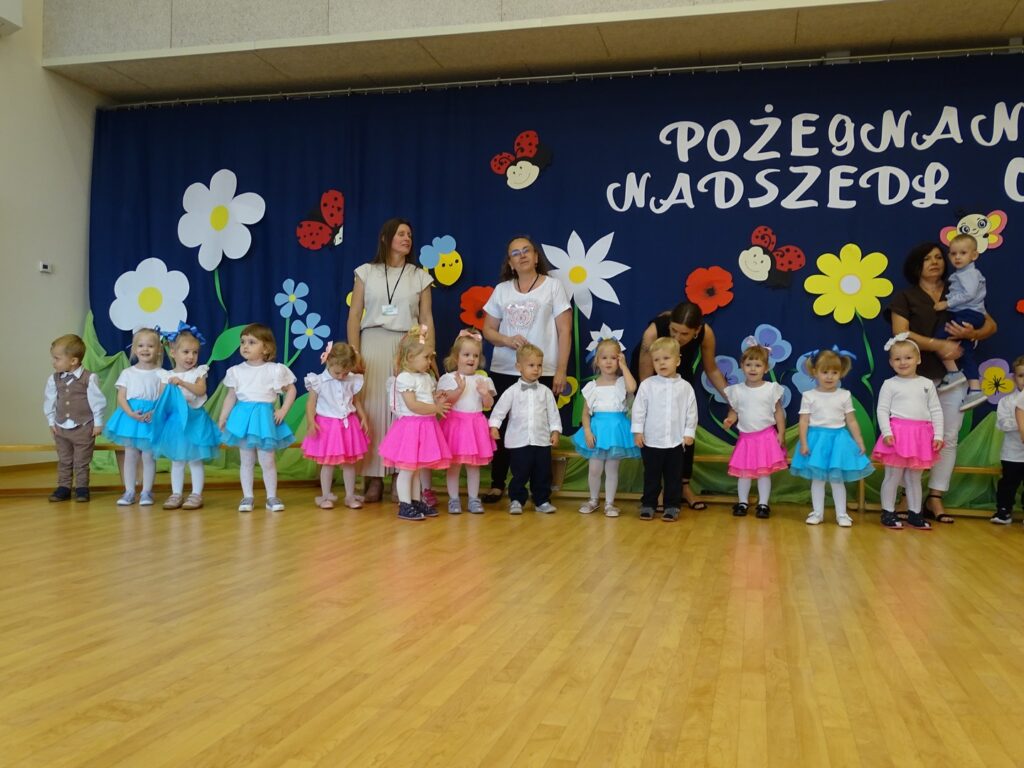 Dzieci występują