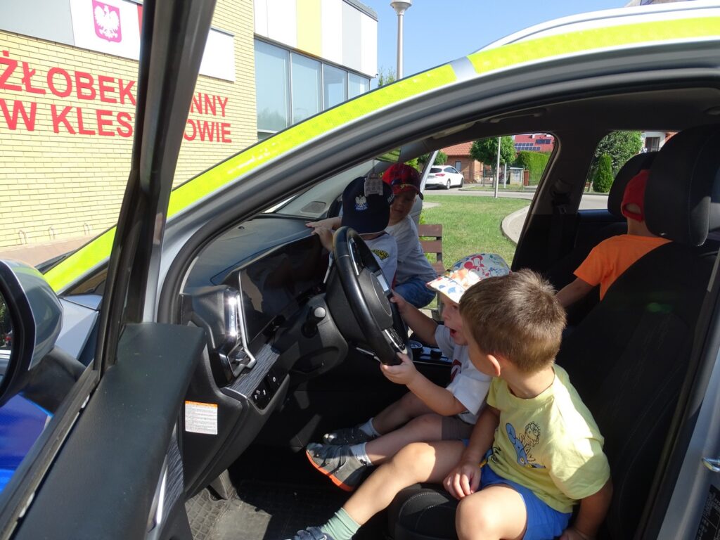 Chłopcy za kierownicą